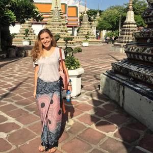 Meet your Posher, Daniela